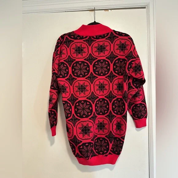 VTG 80s Sz: M Andrew St. John Pink Black Holiday Snowflake Geometric Sweater